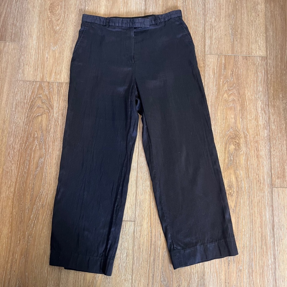 Armani Collezioni Women's Black Pinstripe‎ straight leg Cropped Pants